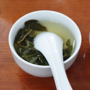 台灣手採金萱茶